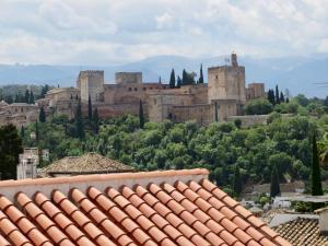 1105, Large Town House to Renovate, Albayzin